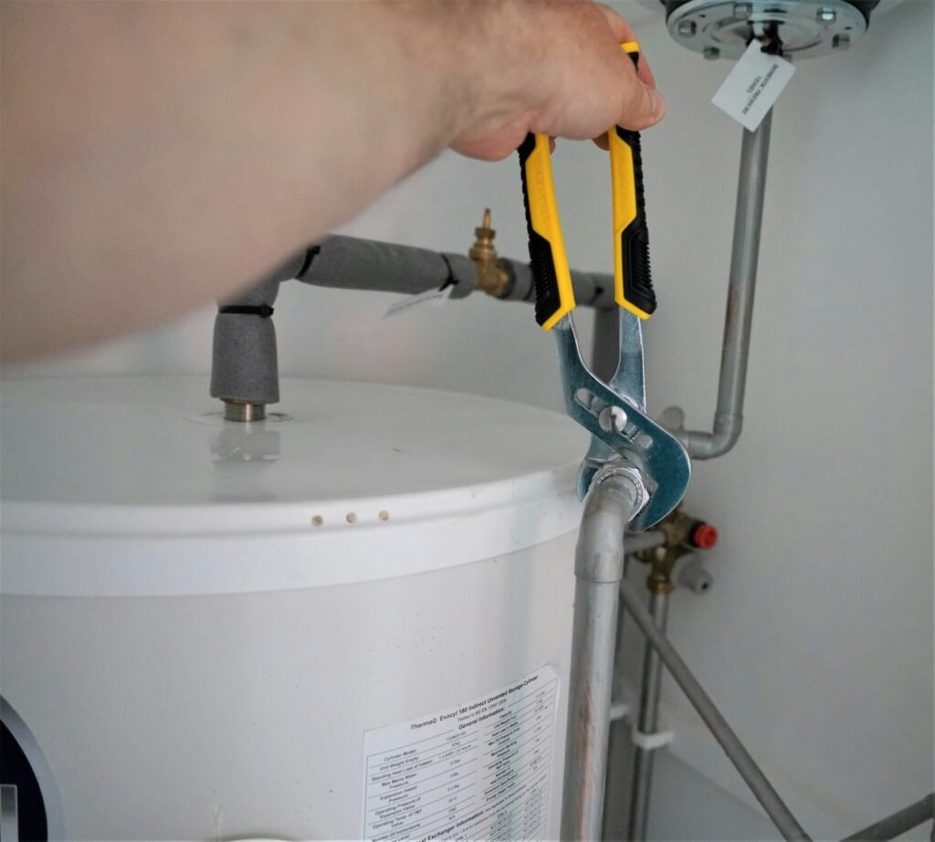 24/7 Emergency Burst Pipe Repairs